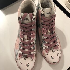 Coach Pink Floral High-Top Sneakers size6 In Orignal Box